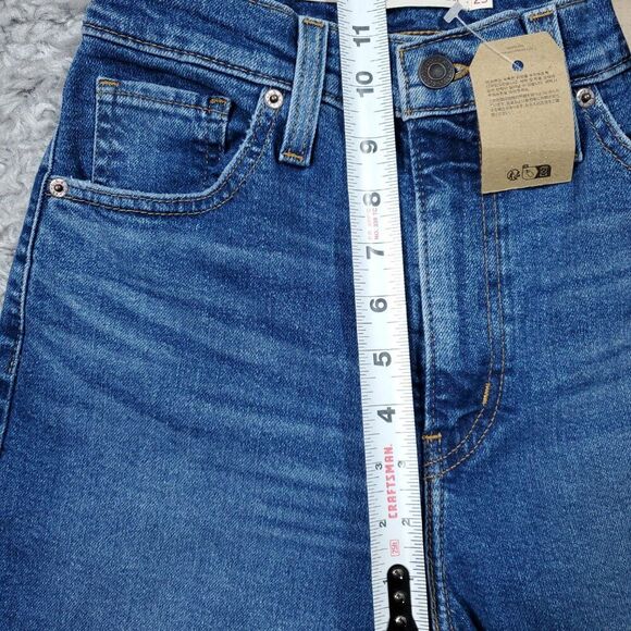 Levi's High Waisted Mom Jeans Tapered Stretch Size 25 x 29 Medium Wash Blue - Picture 12 of 12